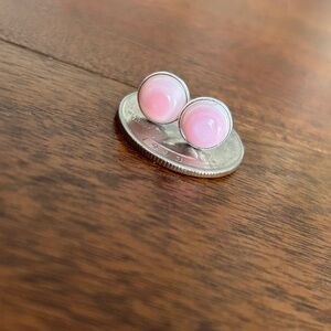 Pink Conch Stud Earrings